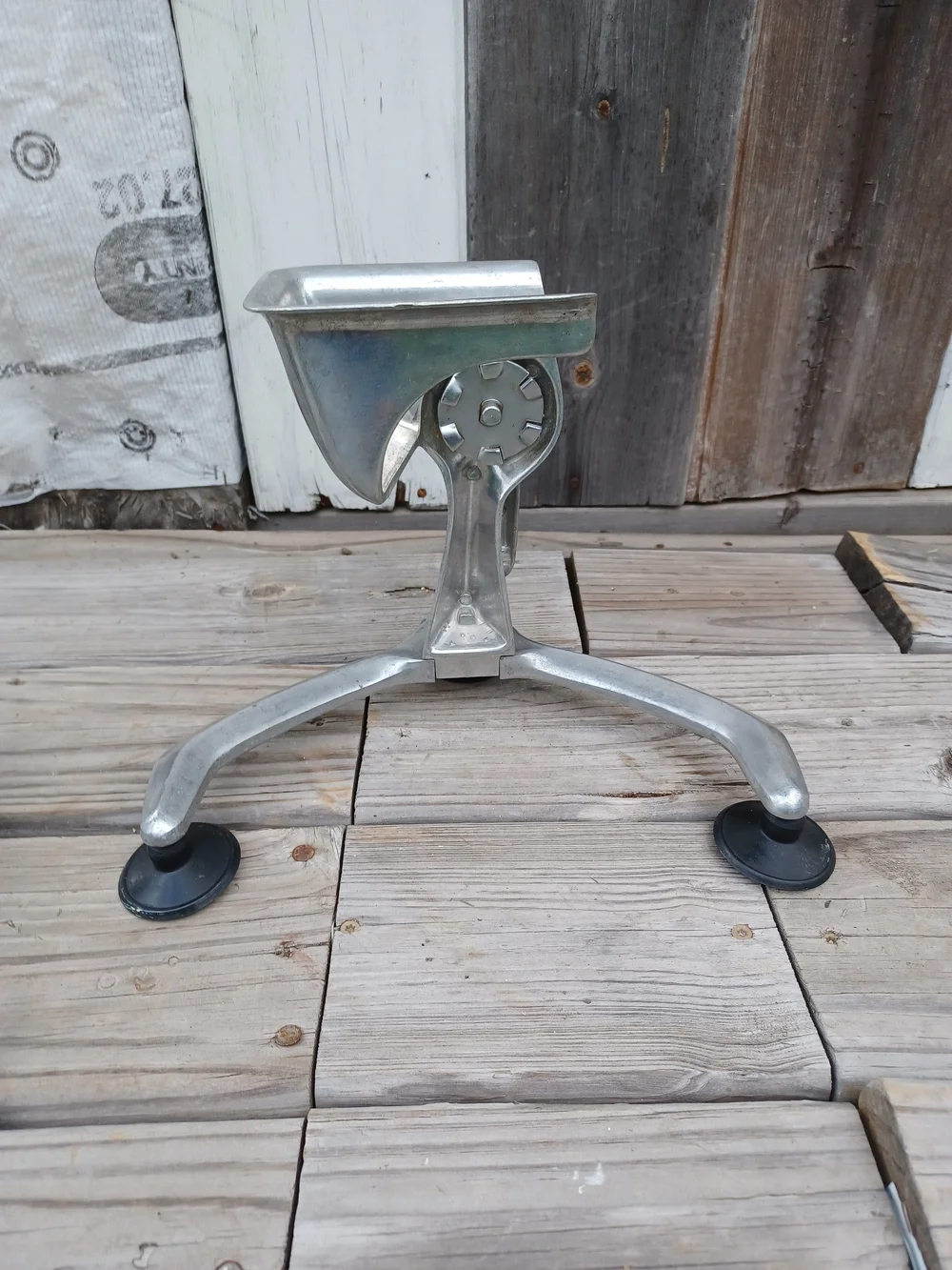 Vtg Betsy Ross Manual Rotary Vegetable Grater/ ProcesorFood -Silver